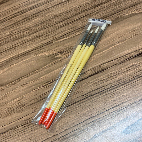 Assortment of Guerrilla Painter Medium Handled Brushes - Set of 4